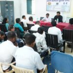 कलेक्टर ने बागबहार के पंचायत भवन में पटवारियों की ली समीक्षा बैठक