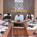 रेत एवं शराब के अवैध परिवहन पर निरंतर कड़ी कार्रवाई करें : कलेक्टर…