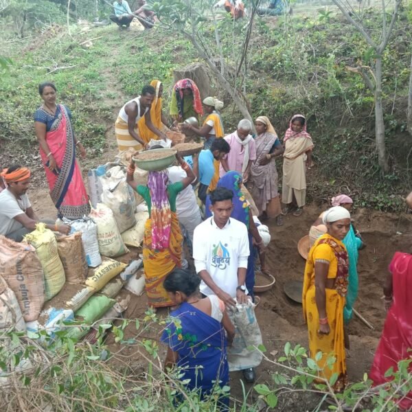 यूनिसेफ युवोदय के स्वयं सेवकों ने किया ग्रामीणों को जागरूक…