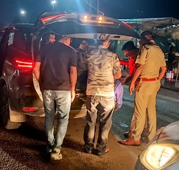 शराब पीकर वाहन चलाने वाले, बिना लाइसेंस, बिना नंबर प्लेट, तीन सवारी तथा यातायात नियमों का उल्लंघन करने वालों के विरुद्ध मोटर व्हीकल एक्ट के तहत की गई कार्रवाई…..