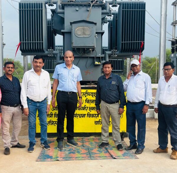 73 लाख की लागत वाले 3.15 एम.व्ही.ए. के नये पॉवर ट्रांसफार्मर को ईडी श्री सेलट ने किया चार्ज, धोधा उपकेन्द्र की क्षमता बढ़ाये जाने से 10 ग्रामों के 4233 उपभोक्ता होंगे लाभान्वित…….