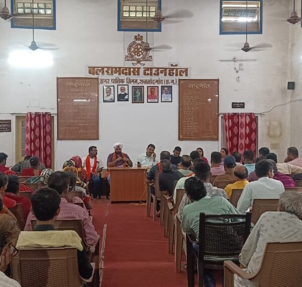 आयुक्त विश्वकर्मा ने सब्जी एवं फल पसरा वालो की ली बैैठक…..