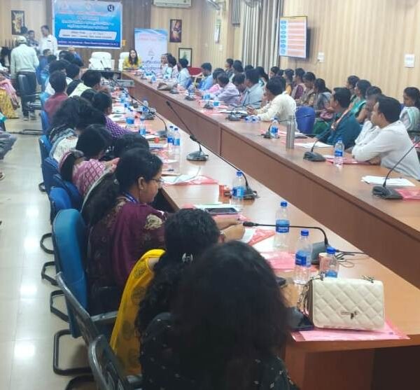सीईओ जिला पंचायत ने बैंकों को शासकीय योजना के क्रियान्वयन के लिए सक्रियतापूर्वक समन्वय एवं सहयोग करने लिए किया निर्देशित…..