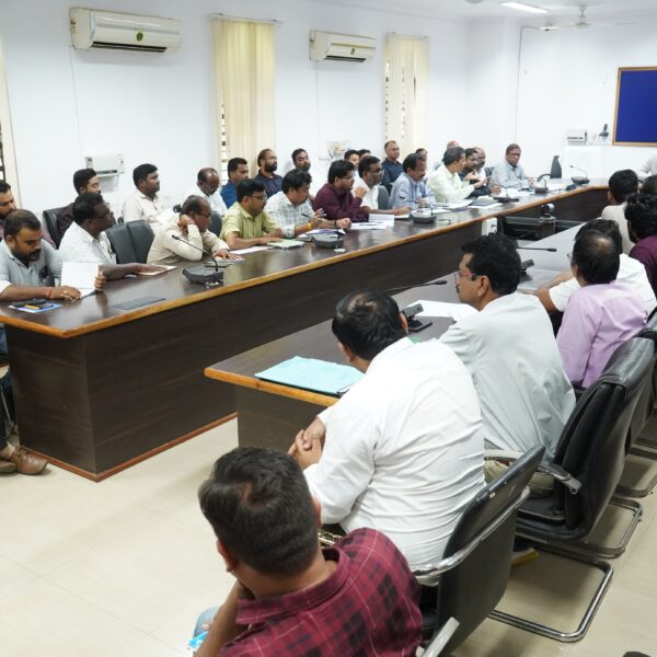 सड़क के निर्माण कार्यों में गुणवत्ता के साथ किसी भी प्रकार का समझौता नहीं, जिसकी लापरवाही उन्हीं के ऊपर होगी कार्रवाई- कलेक्टर….