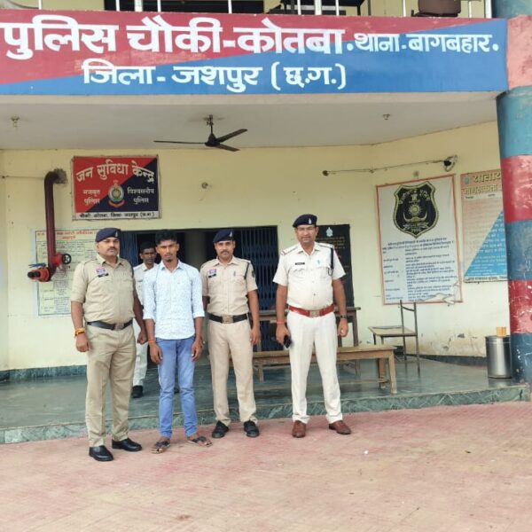 ऑपरेशन आघात : तस्करों को अवैध रूप से गांजा सप्लाई करने वाले आरोपी को उड़ीसा से ढूंढ लाई  पुलिस, गिरफ्तार कर ,भेजा जेल…..