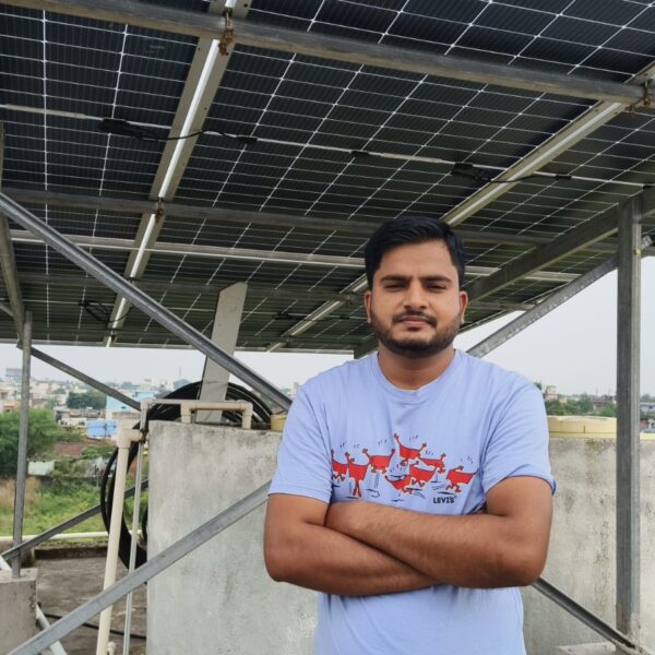 पीएम सूर्यघर मुफ्त बिजली योजना: प्रदीप पटेल के छत पर हर महीने बन रही 350 से 400 यूनिट बिजली….