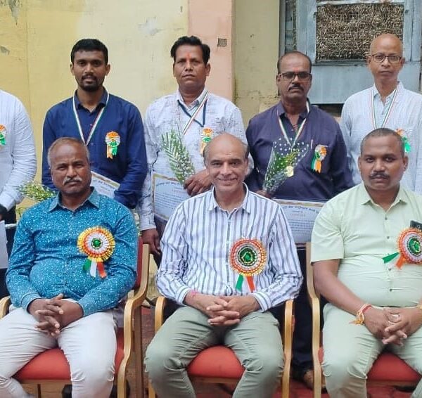 स्वतंत्रता दिवस पर क्षेत्रीय प्रशासनिक भवन में शान से लहराया तिरंगा….