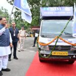 मुख्यमंत्री ने एसबीआई साइबर सुरक्षा रथ को झंडी दिखाकर किया रवाना….