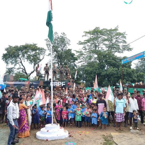 आज़ादी के बाद पहली बार स्वतंत्रता दिवस के अवसर पर बीजापुर, नारायणपुर और सुकमा जिलों के 29 गांवों में पहली बार राष्ट्रीय ध्वज फहराया…..
