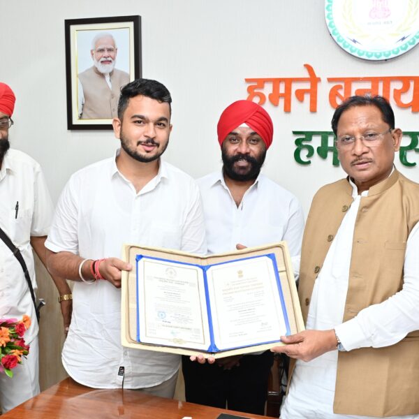 राष्ट्रपति सम्मान से सम्मानित देवाशीष और मनतृप्त कौर ने मुख्यमंत्री से की सौजन्य मुलाकात….