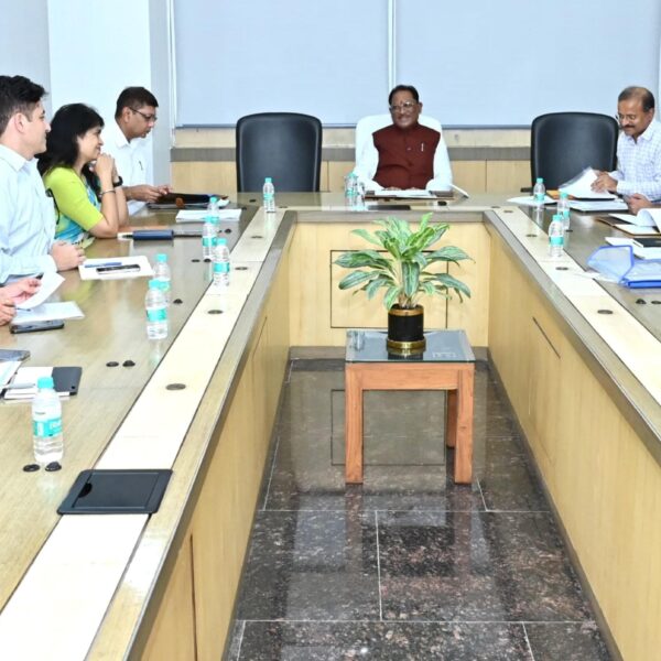 मुख्यमंत्री ने सभी जिलों में विकास योजनाओं की जमीनी हकीकत की गहन समीक्षा कर अधिकारियों को दिए जरूरी दिशा-निर्देश….