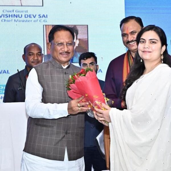 प्रदेश की 3 करोड़ जनता के आरोग्य के साथ विकसित छत्तीसगढ़ का सपना करेंगे पूरा : मुख्यमंत्री श्री साय…..