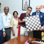 मुख्यमंत्री श्री साय से ग्रैंडमास्टर प्रवीण महादेव थिप्से ने की सौजन्य भेंट…