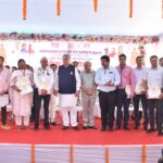 नि:शुल्क वृहद स्वास्थ्य शिविर में गंभीर बीमारी के मरीजों का ईलाज कर चिकित्सकों ने की अमूल्य सेवा : विधानसभा अध्यक्ष डॉ. रमन सिंह…..