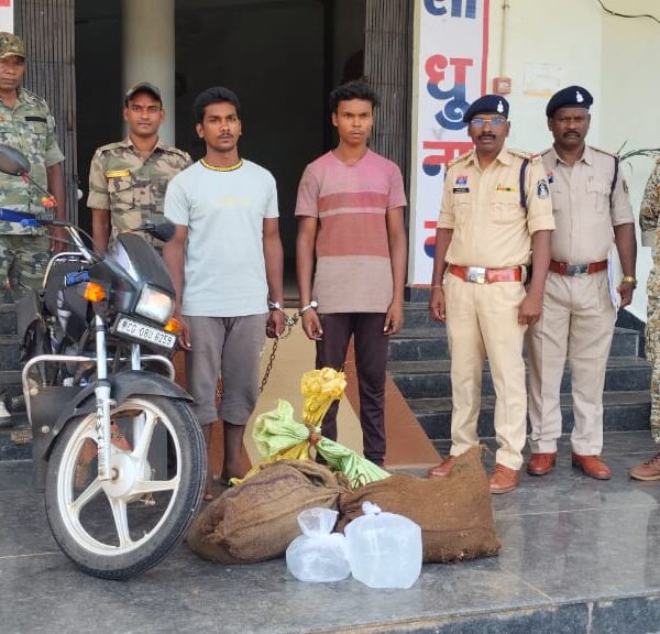 मोटर सायकल से अवैध महुआ शराब परिवहन करने वाले महाराष्ट्र के दो आरोपी को किया गया गिरफ्तार…..