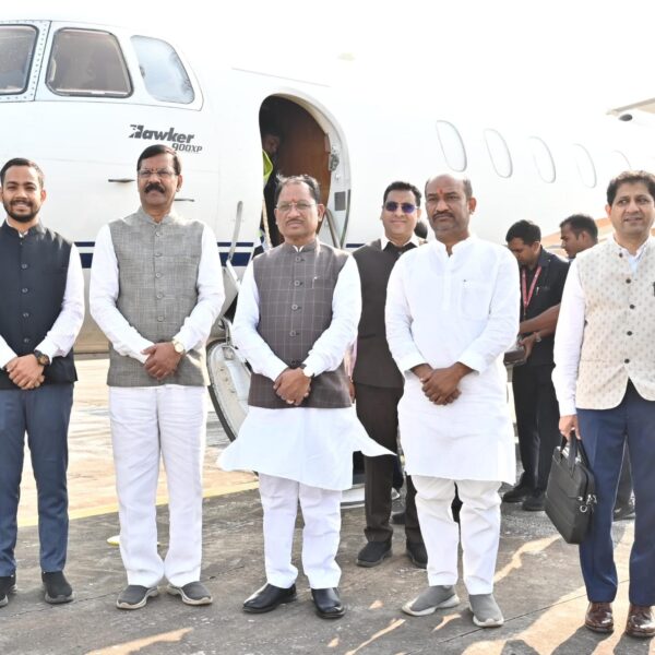 मुख्यमंत्री ने स्टेट हैंगर से विमान परिचालन सेवा का किया शुभारंभ…..