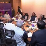 अहमदाबाद के टेक्सटाइल एसोसिएशन समूह ने मुख्यमंत्री से की मुलाकात, कपड़ा उद्योग में निवेश की दिखाई रुचि….