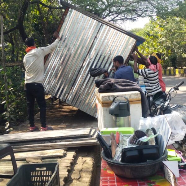 गौरव पथ में अवैध रूप से लगे ठेला खोमचा निगम का अतिक्रमण दस्ता ने हटाया…