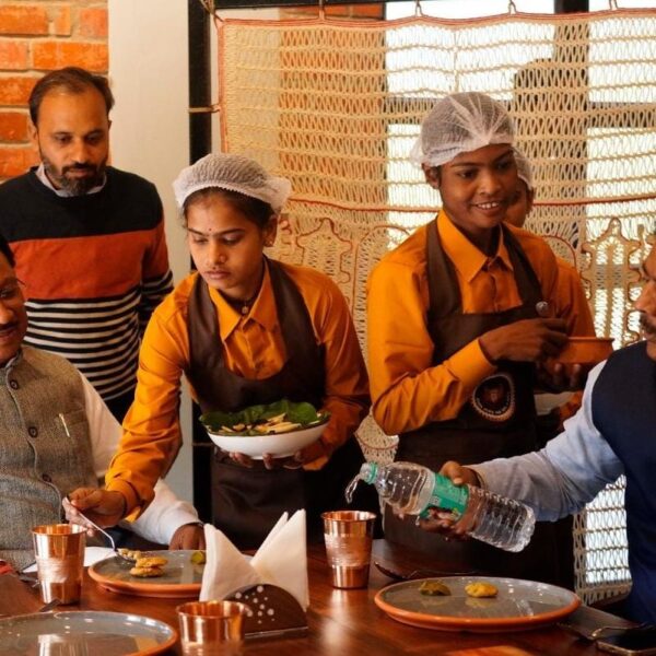 मुख्यमंत्री ने ‘पंडुम कैफे’ का किया शुभारंभ…..
