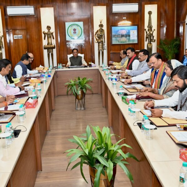मुख्यमंत्री निवास पे मंत्रिपरिषद की बैठक संपन्न, लिए गए महत्वपूर्ण निर्णय….