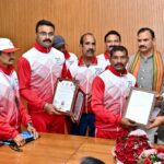 मुख्यमंत्री से मास्टर एथलीट फेडरेशन ऑफ इंडिया के प्रतिभागियों ने की सौजन्य भेंट…