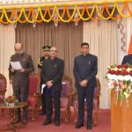 राज्यपाल श्री डेका ने अमिताभ जैन को मुख्य सूचना आयुक्त एवं श्री अग्रवाल और श्री मिश्रा को राज्य सूचना आयुक्त पद की शपथ दिलाई….