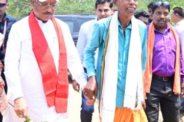 ग्रामीण का न्योता, मुख्यमंत्री का अपनापन – प्रधानमंत्री आवास&hellip;