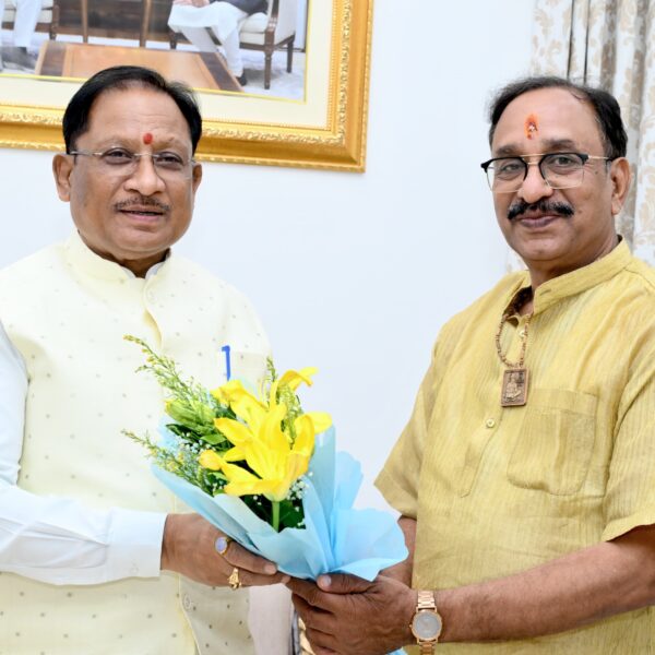मुख्यमंत्री से छत्तीसगढ़ योग आयोग के नवनियुक्त अध्यक्ष संजय अग्रवाल ने की सौजन्य मुलाकात…