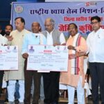 भावी पीढ़ी के स्वास्थ्य के लिए रासायनिक खाद छोड़ अपनानी होगी जैविक खेती: कृषि मंत्री रामविचार नेताम…