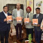 राज्यपाल श्री डेका को प्रमुख लोकायुक्त श्री उबोवेजा ने आयोग का वार्षिक प्रतिवेदन सौंपा…