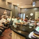 प्रधानमंत्री सूर्य घर मुफ्त बिजली योजना के लिए आयुक्त ने ली बैठक….