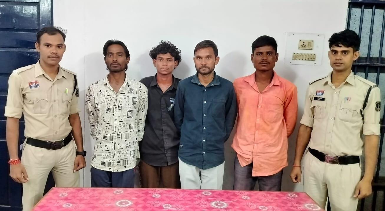 अशांति फैलाने वाले 04 बदमाशो के विरूद्ध धारा&hellip;