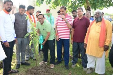 सेवा मेरा योगदान के तहत पेंड्री में स्वच्छता, पौधरोपण&hellip;