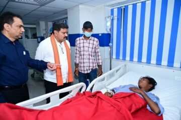 उप मुख्यमंत्री विजय शर्मा ने अस्पताल पहुंचकर जाना सड़क&hellip;