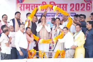 सुशासन और पारदर्शिता के साथ हर वर्ग तक शासन&hellip;