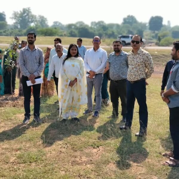 आयुक्त तारन प्रकाश सिन्हा ने बेमेतरा जिले में वीबी-जी राम जी योजना के कार्यों का किया सघन निरीक्षण….